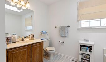 202 LAKE OZARKS Dr, Bear, DE 19701