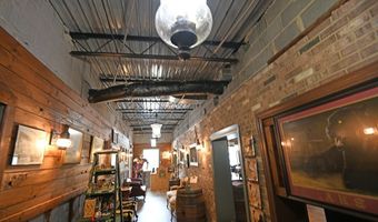 809 Greenwood St, Abbeville, SC 29620