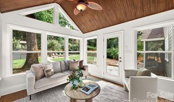 1333 Woodland Dr, Charlotte, NC 28205