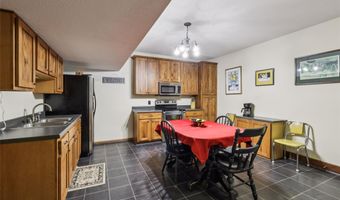 23754 Sportsmans Club Ln, Adel, IA 50003