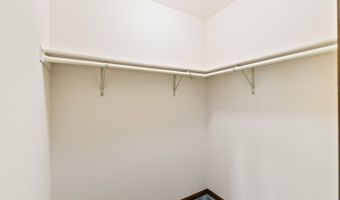 90 N Prairie Dr, Addison, IL 60101