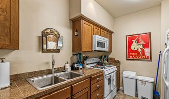 242 Grant St, Ashland, OR 97520