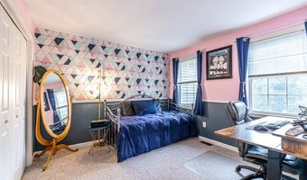 33 Merrimack Rd C, Amherst, NH 03031