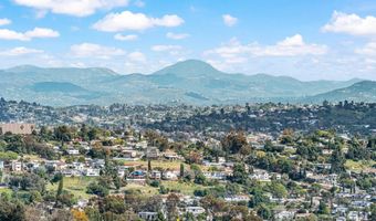 7945 Shadow Hill Dr, La Mesa, CA 91941