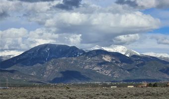 Tierra de los Rios Subdivision lot 13, Arroyo Hondo, NM 87514