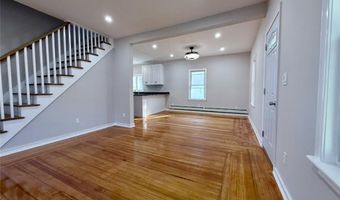 4 Arcade St, Johnston, RI 02919