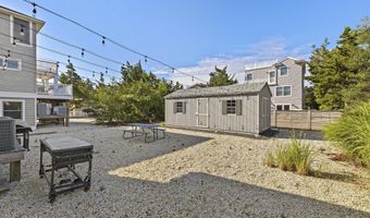 21 E 9th St, Barnegat Light, NJ 08006