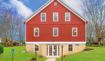 11 Indian Wells Hwy, Amagansett, NY 11930