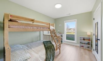 806 River Dr, Blaine, TN 37709