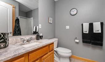 1620 Pinewood Ct SW, Altoona, IA 50009