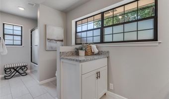 1902 SE Lawrence St, Bentonville, AR 72712