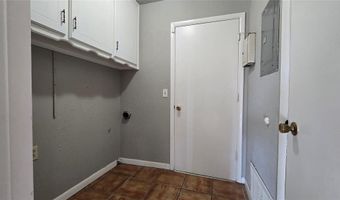 8208 NW 28th Ter, Bethany, OK 73008