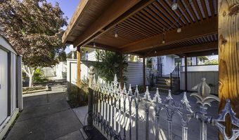 938 Cypress Point Loop, Ashland, OR 97520