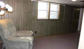 1802 10th Pl NE, Austin, MN 55912