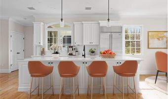 38 Miss Fry Dr, East Greenwich, RI 02818