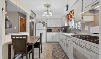 103 E 25TH St, Bayonne, NJ 07002