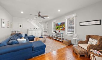 112 8TH St E, Beach Haven, NJ 08008