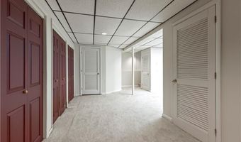 19 Bruce Dr, North Smithfield, RI 02896