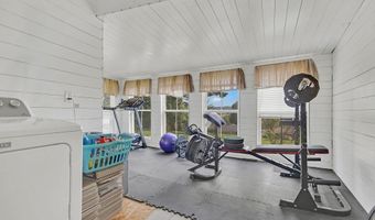 1744 Parkview Dr, Bedford, IN 47421