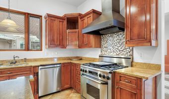 325 Braught Ln, Bosque Farms, NM 87068
