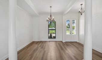 9832 S Vignes Lake Ave, Baton Rouge, LA 70817