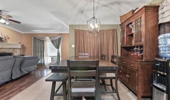 909 Jodie Dr, Weatherford, TX 76087