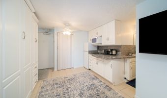 2463 Kuhio Ave 504, Honolulu, HI 96815