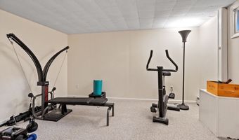 1 Emerson Dr, Acton, MA 01720