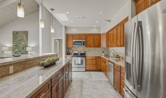 7081 Kalanianaole Hwy, Honolulu, HI 96825
