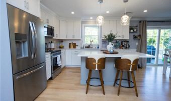 209 Curran Rd, Cumberland, RI 02864