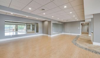 20484 Lake Rd, Abingdon, VA 24211