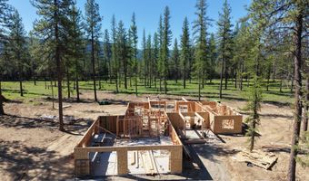 102 Wallace Ln, Blanchard, ID 83804