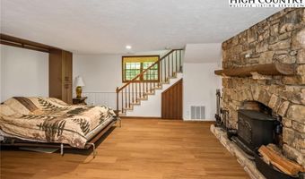 281 Cliffside Ln, Banner Elk, NC 28604