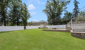 27 Tartaglia St, Johnston, RI 02919