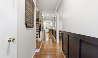 661 N ARMISTEAD St, Alexandria, VA 22312