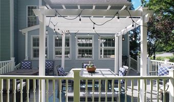 322 Sleepy Hollow Farm Rd, Warwick, RI 02886