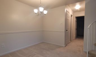 6903- B SANDRA MARIE Cir 6903B, Alexandria, VA 22310