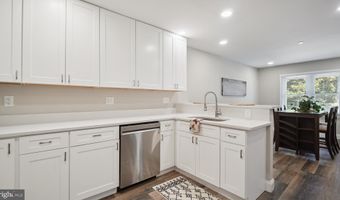 10 N HOMELAND Ave N, Annapolis, MD 21401
