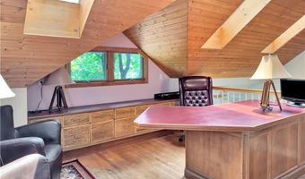 223 Ten Rod Rd, Exeter, RI 02822