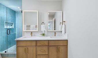 1710 Valley Pl, Carlsbad, CA 92008