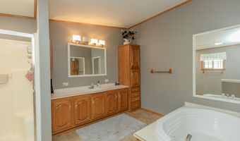 1301 Wood Duck Rd, Arnolds Park, IA 51331