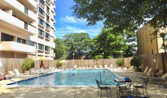 4141 N HENDERSON Rd 107, Arlington, VA 22203