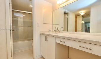 3475 N COUNTRY CLUB Dr 501, Aventura, FL 33180