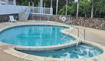 98-1042 Moanalua Rd #2-201, Aiea, HI 96701