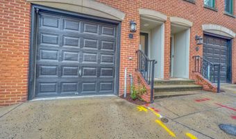 32 S REGESTER St, Baltimore, MD 21231