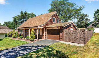 29 Ormont Ln, Aberdeen, NJ 07747