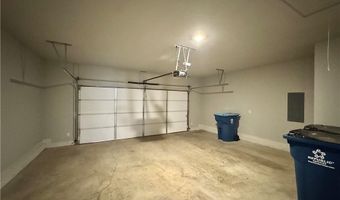 708 NE Heights Ln, Bentonville, AR 72712
