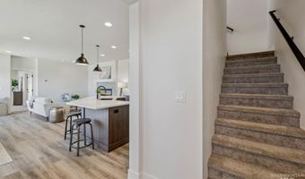 11 N Creek Way, Cascade, ID 83611