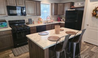 292 Maple St, Amherst, OH 44001