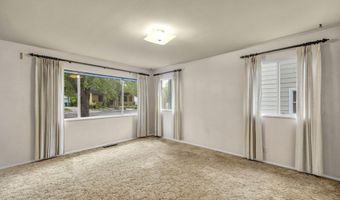 221 S Iris St, Carson City, NV 89703